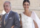 El vestido de novia de Ana Cristina Portillo: un original y elegante diseño con capa XL de Jorge Acuña