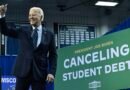 El plan de deuda estudiantil de Biden crea la cancelación de préstamos por desastre financiero