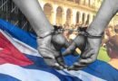 Dos cubanos continúan presos tras protestas por apagones en el oriente del país