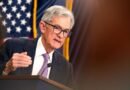 El presidente de la Fed, Jerome Powell, puede cumplir el resto de su mandato, dice Scott Bessent