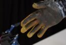 Esta piel artificial ayuda a los robots a reconocer entre el dolor y las caricias