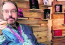 Debo ser el único estibador encarcelado por escribir una novela