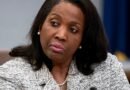 La Corte Suprema permite que el gobernador de la alimentación Lisa Cook mantenga el trabajo pendiente de argumento oral