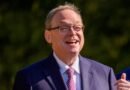 Hassett vincula la amenaza de despido de Trump con la próxima votación de financiación