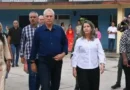 la escuela vitrina que visita el dictador